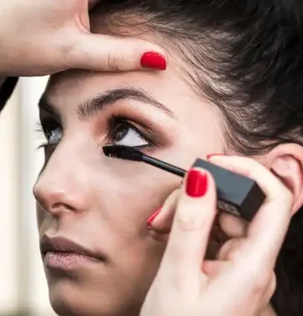 How to Apply Mascara